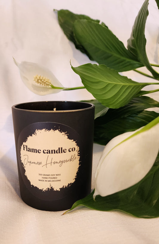 Japanese honeysuckle soy candle  |  300 grams  |  40+ hrs